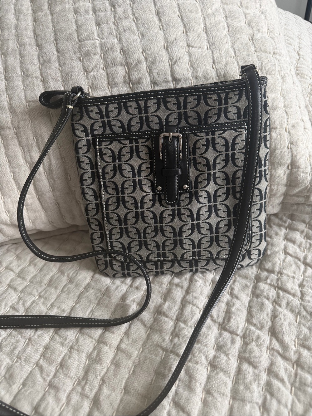 Fossil NWOT Canvas Crossbody Bag in Black and Gray 8.25x8.25